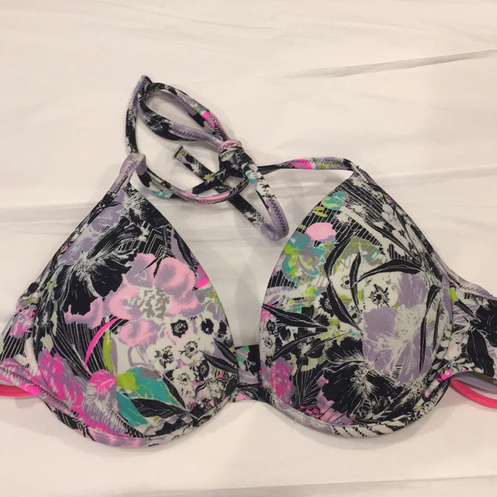 Victoria’s Secret push up bikini top 34A